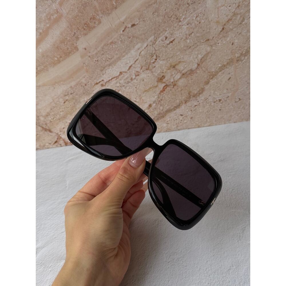 NEW Tom Ford TF1156 Lorelai Black Oversized Sunglasses $600 - Picture 7 of 7